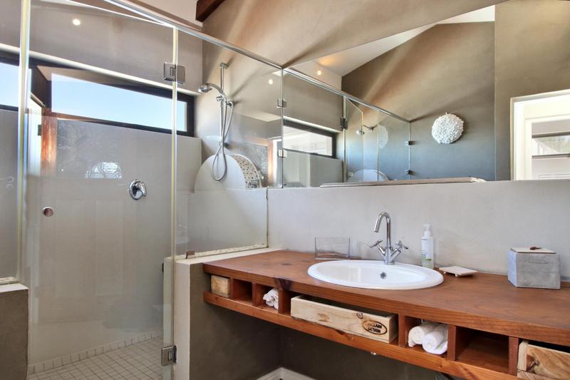 4 Bedroom Property for Sale in Bakoven Western Cape